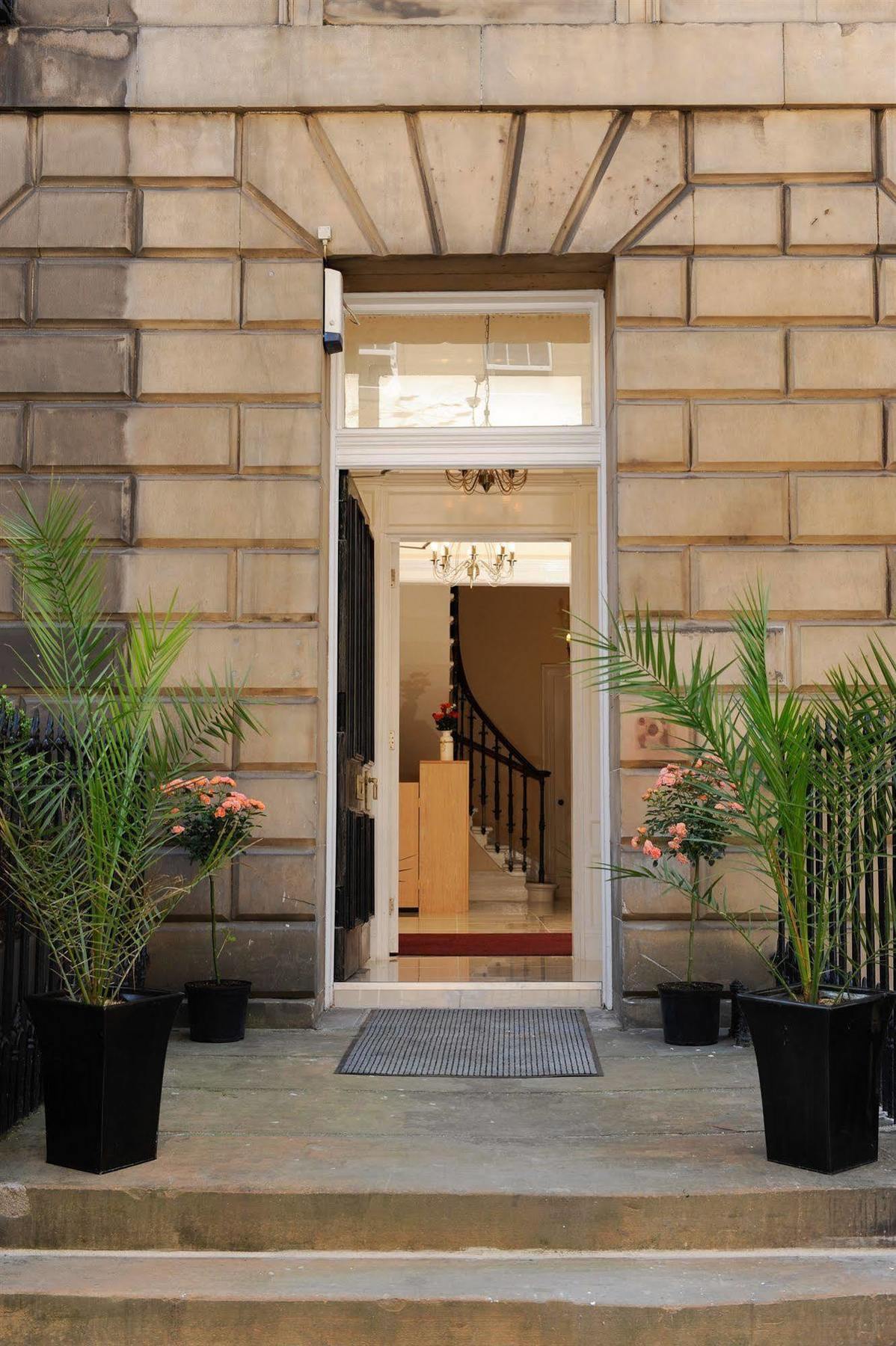 Edinburgh City Suites Exterior foto